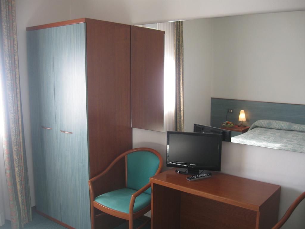 Albergo Del Turista Vernasca Chambre photo