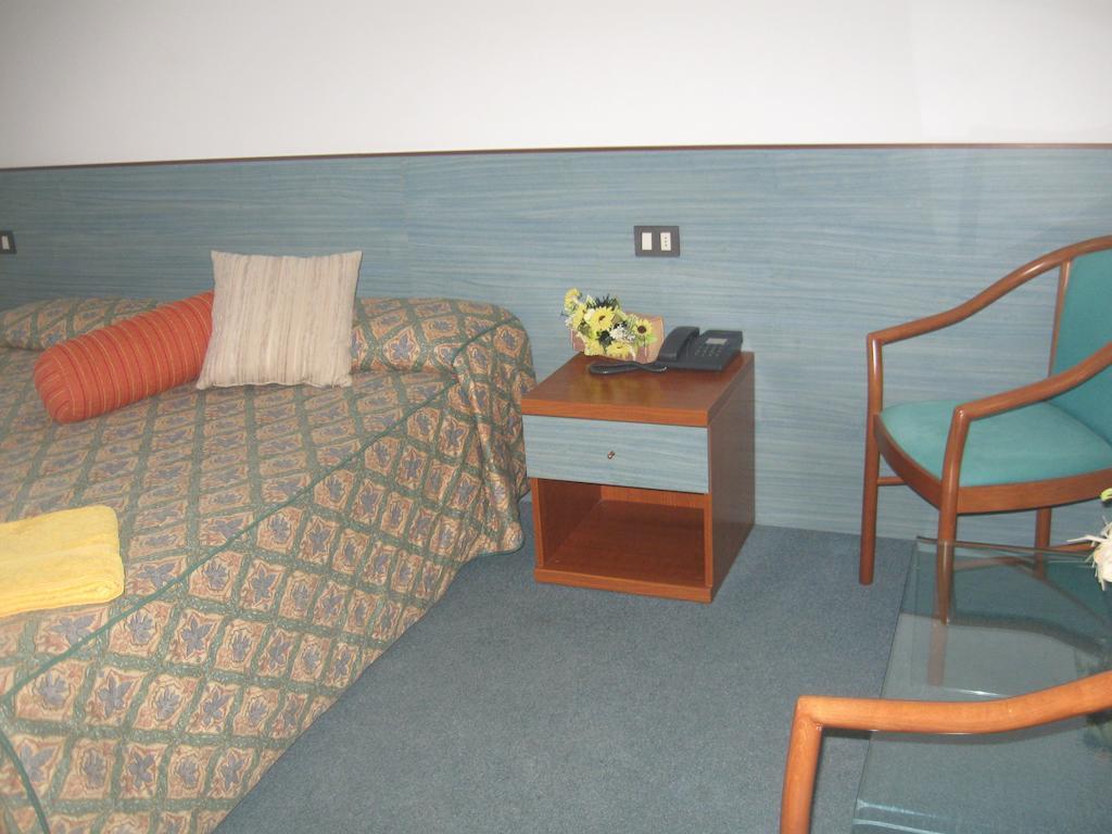 Albergo Del Turista Vernasca Chambre photo