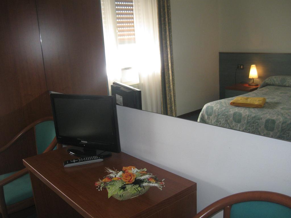 Albergo Del Turista Vernasca Chambre photo