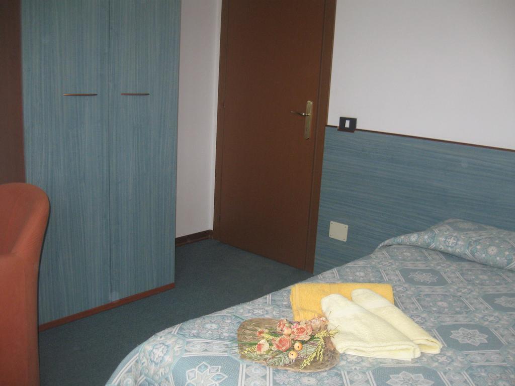 Albergo Del Turista Vernasca Chambre photo