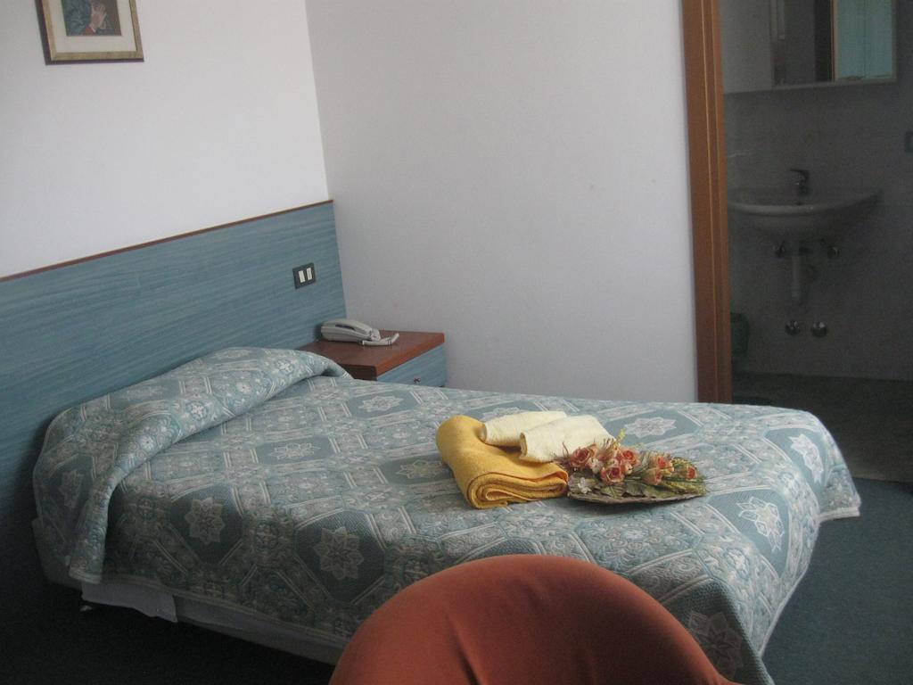 Albergo Del Turista Vernasca Chambre photo
